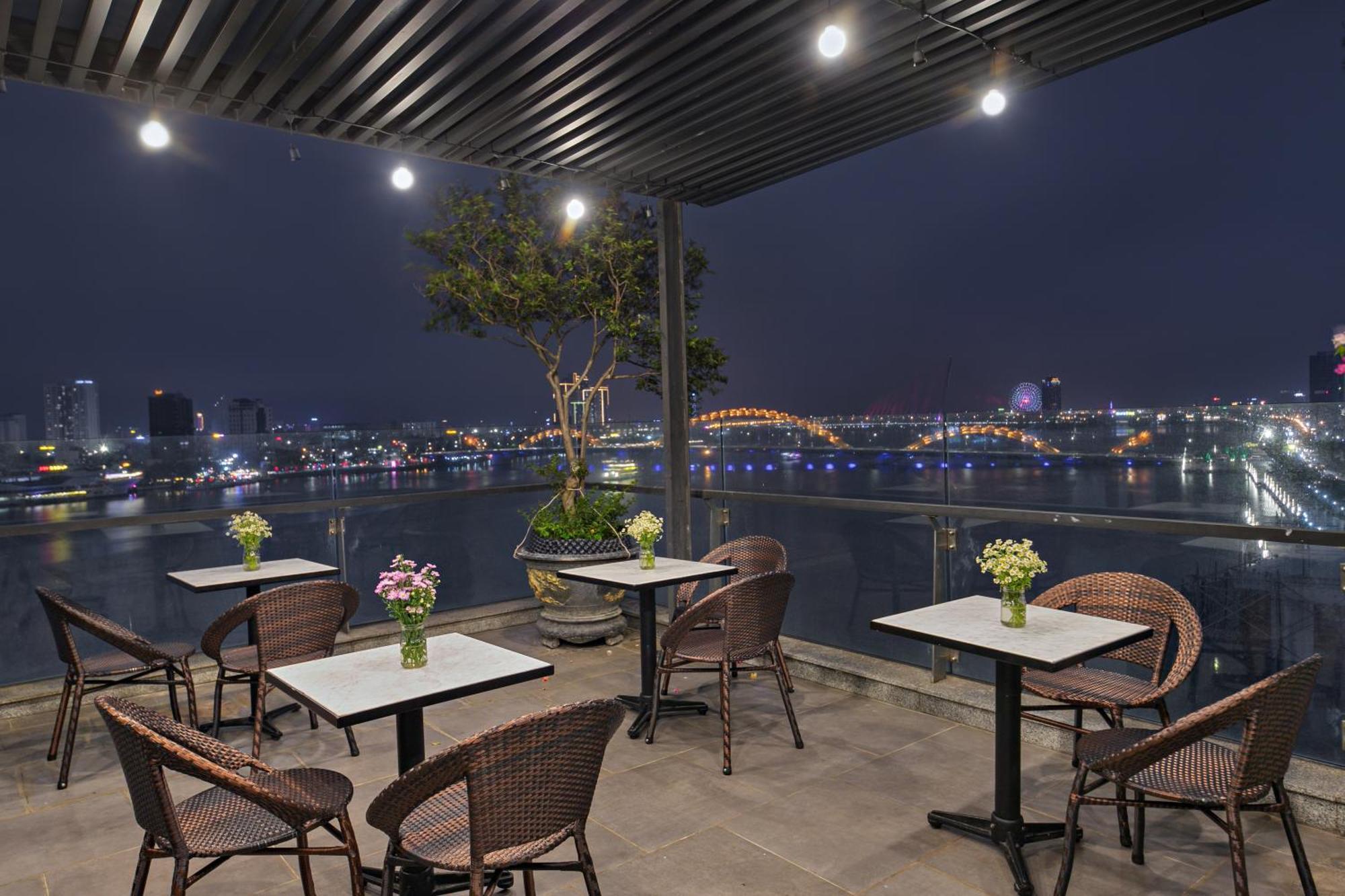 Avora Hotel Дананг Екстер'єр фото