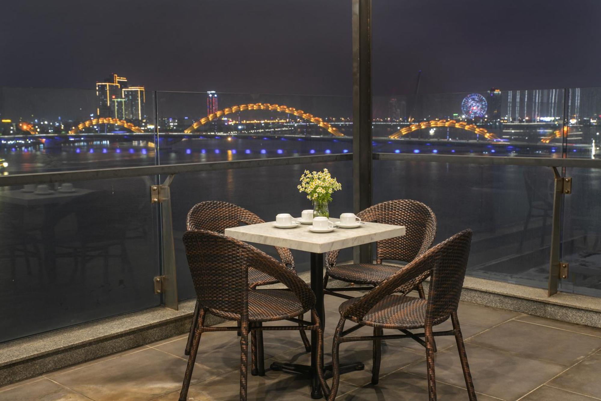 Avora Hotel Дананг Екстер'єр фото